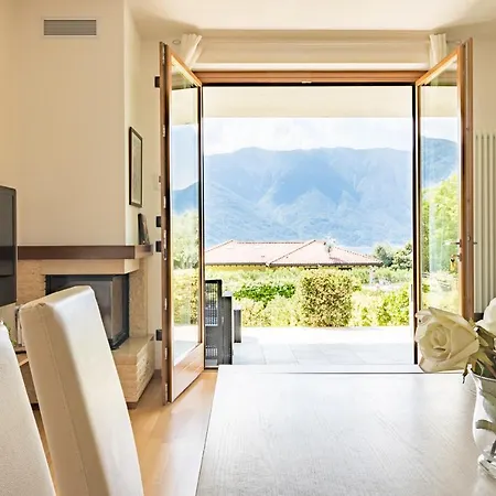 Gli Ulivi 4 In Tremezzina トレメッツォ