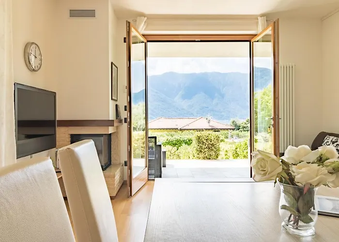 Gli Ulivi 4 In Tremezzina トレメッツォ